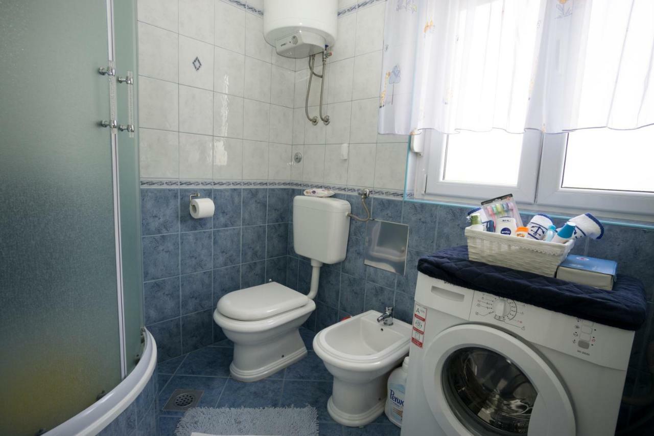 Apartman Barbi Lägenhet Split Exteriör bild