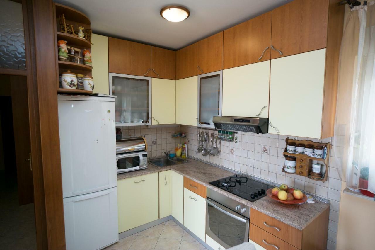 Apartman Barbi Lägenhet Split Exteriör bild